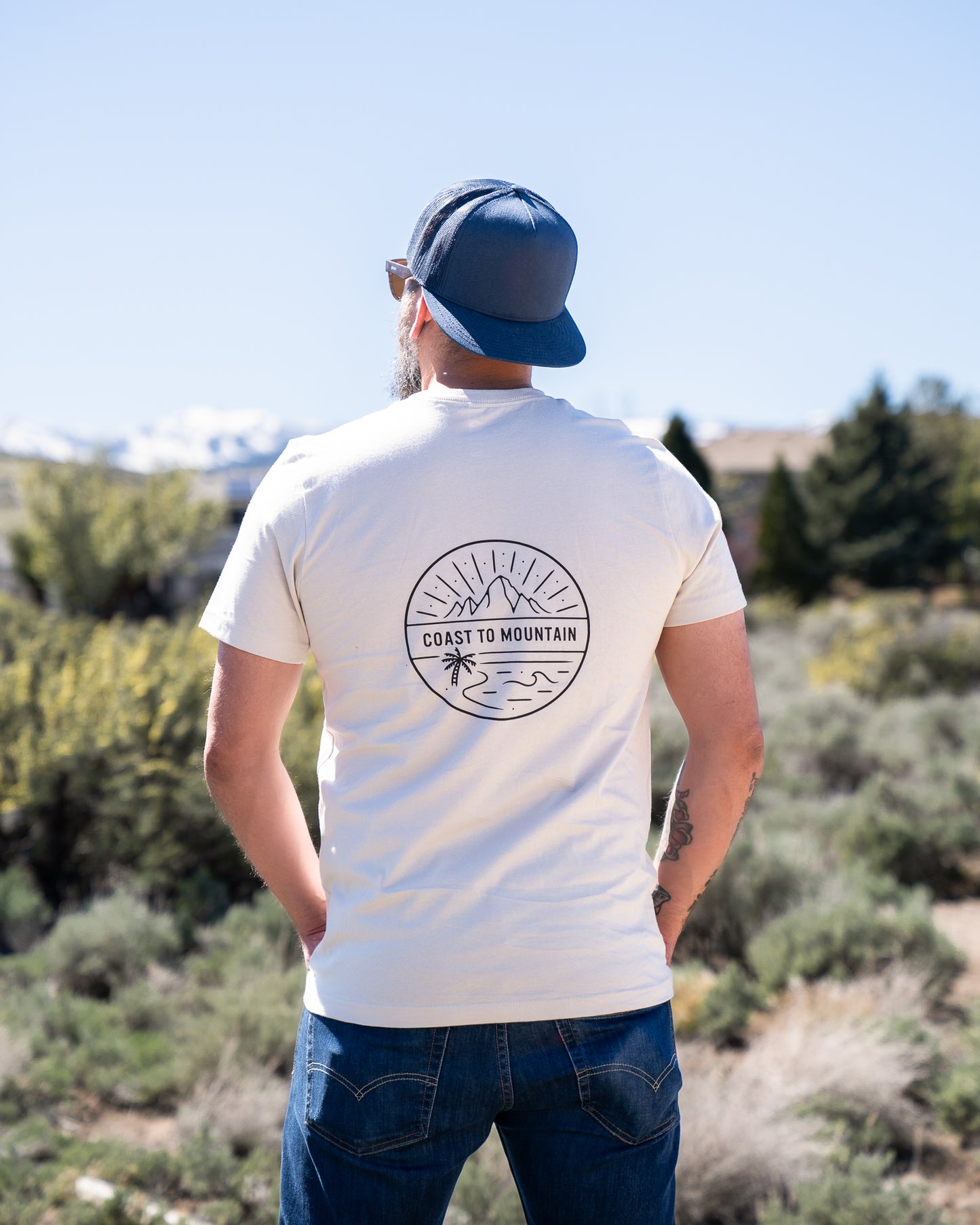 Classic T-Shirt Sand