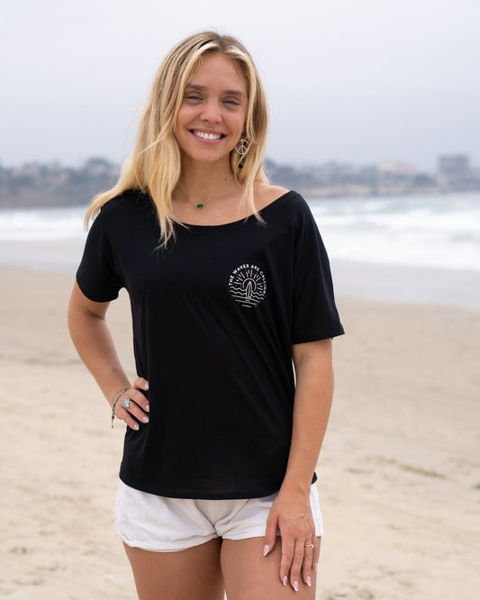 Waves Are Calling Flowy Shirt Black